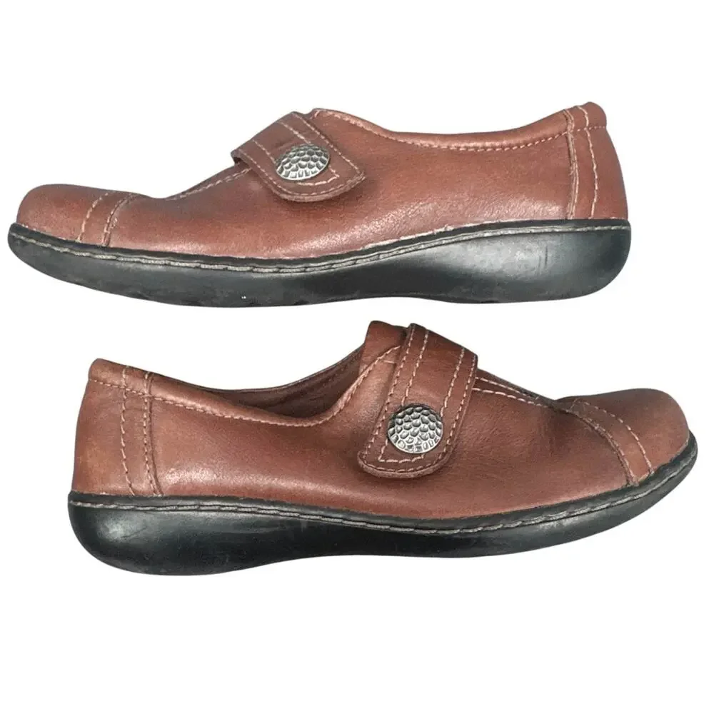 Clarks Loafers 6M Bendable Leather Brown Slip on Flat Comfort Academia Teacher
